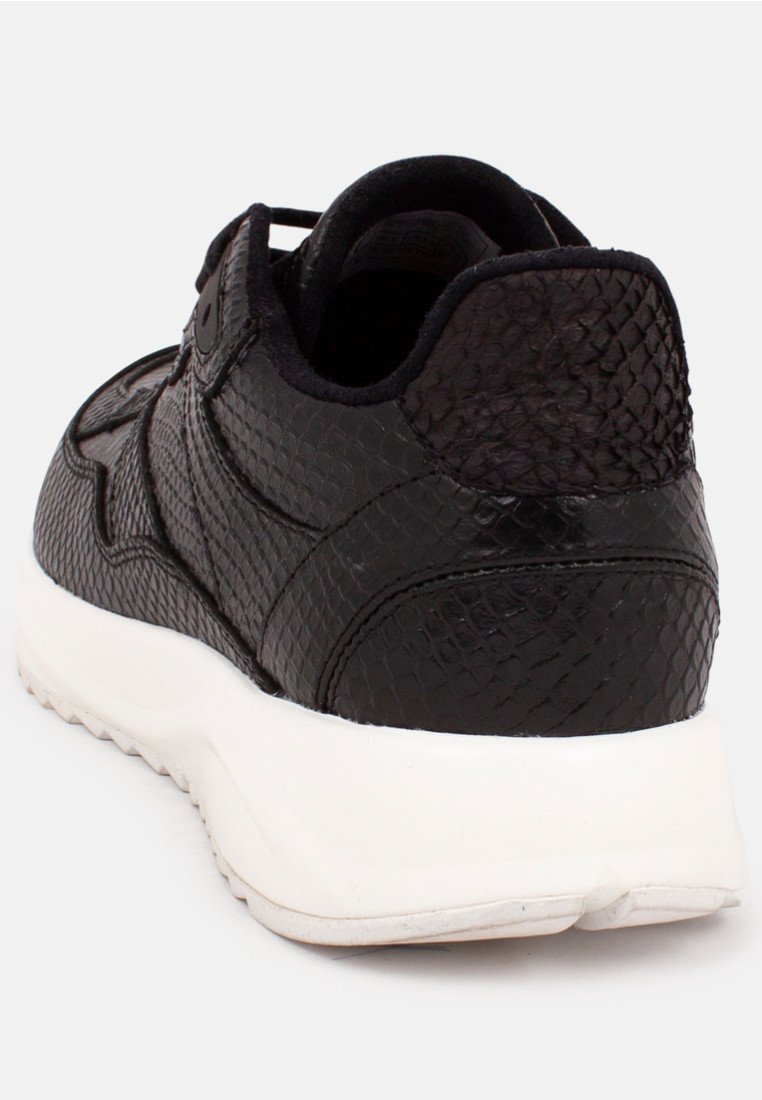 woden snake sneakers