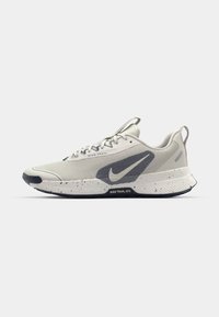 JUNIPER 3 - Trail tekaški čevlji - light bone/midnight navy/summit white