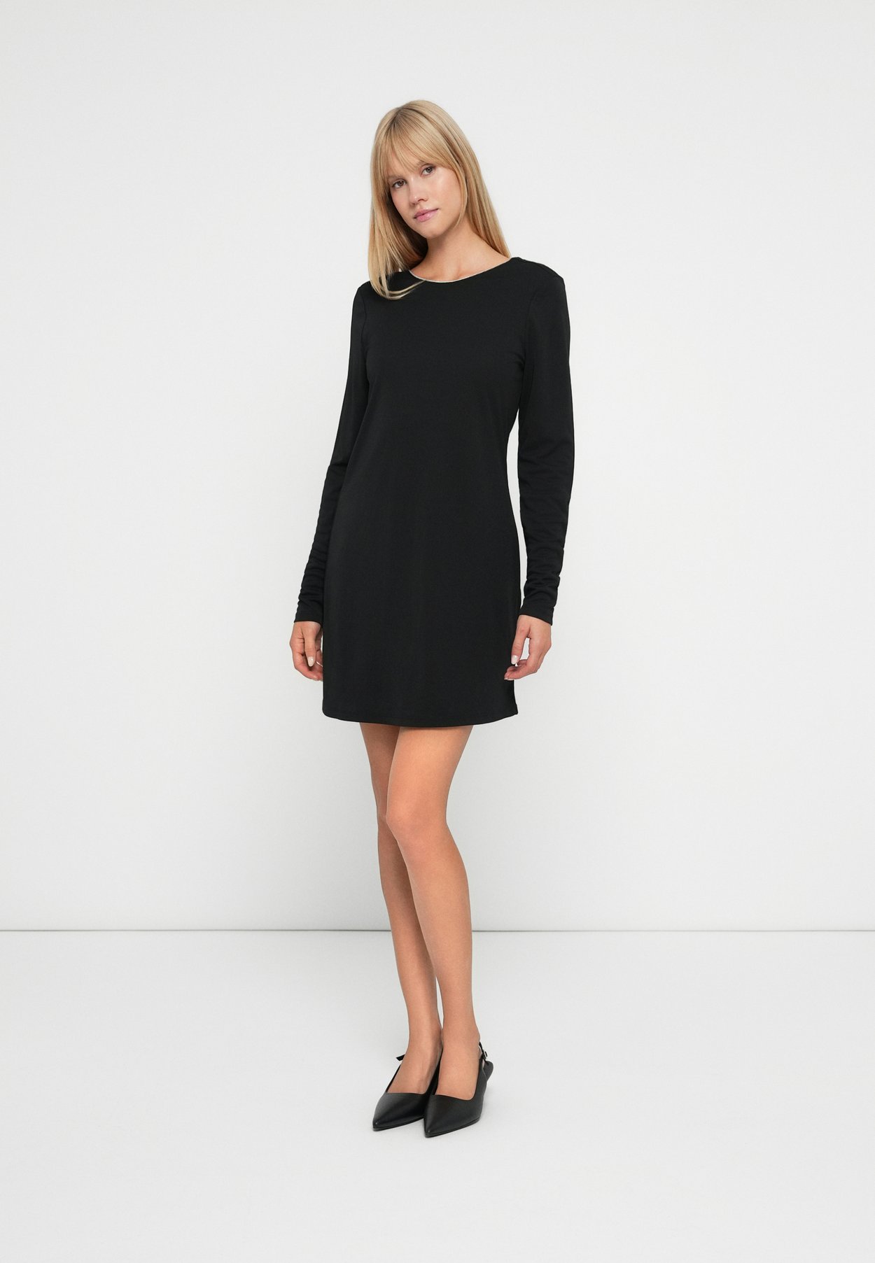 ONLKARLO Short