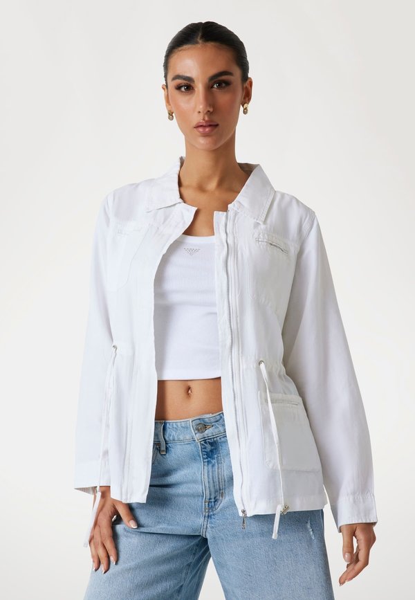 Leichte Jacke - weiß