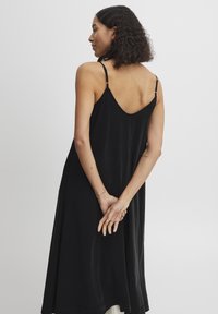 b.young BYLUMA - Kasdienė suknelė - black