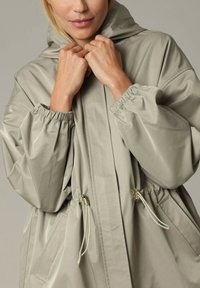 DEELUXE CICELY - Parka - Tilleul