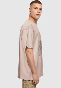 MJ Gonzales METAMORPHOSE HEAVY OVERSIZED - T-shirts print - duskrose