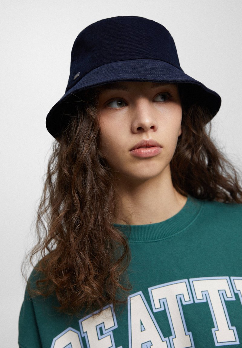 PULL&BEAR BUCKET Chapeau dark blue/bleu marine ZALANDO.BE