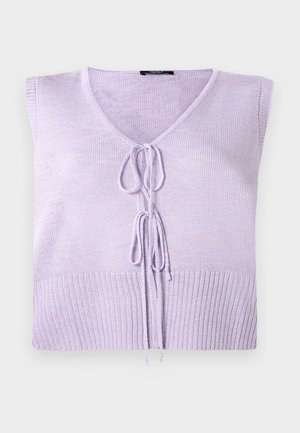 Ärmellose lila gestrickte Weste mit V-Ausschnitt und zwei gebundenen Kordeln vorne, ausgestattet mit geripptem Saum und strukturiertem Stichmuster.