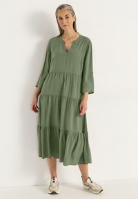 Cellbes of Sweden WITH FLOUNCES - Hverdagskjole - dark green