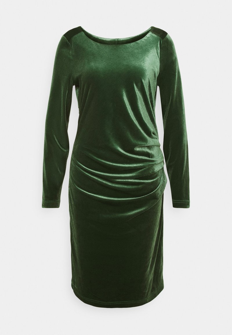 Robe longue à manches longues en velours vert foncé, col rond et détails froncés sur la hanche droite, longueur genou.