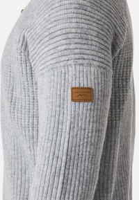 Unselected, lt grey melange