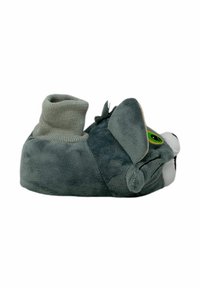Pantofole grigie in peluche a forma di animale con occhi verdi. Presentano una parte superiore morbida e accogliente e un polsino in maglia alla caviglia per un calore extra.