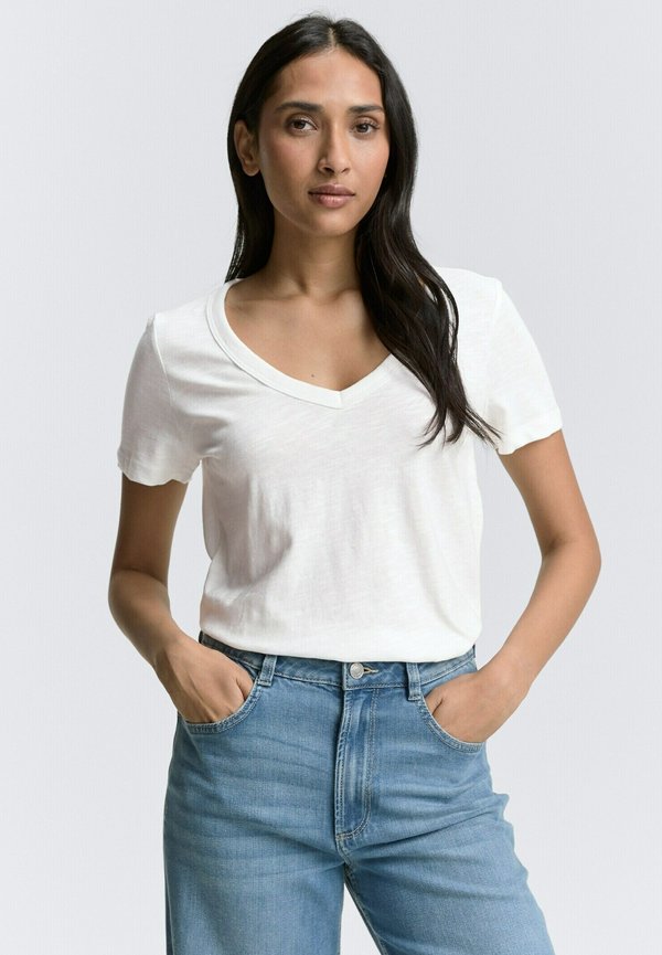 MIT V-AUSSCHNITT - T-Shirt print