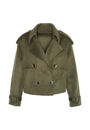 Olivgrön, kort dubbelknäppt jacka i ull med stora knappar, bred krage och manschettremmar.