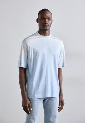 T-shirts - light-blue
