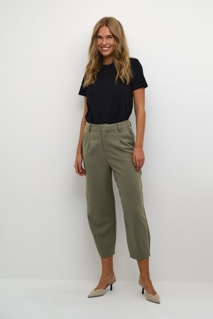 MERLE - Trousers - grape leaf