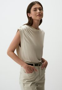 Jimmy Key ROUND NECK  - T-shirt basic - beige