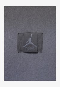 Non selezionato, iron grey