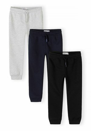 Drei paar Kinder-Jogginghosen mit elastischem Bund in Grau, Marineblau und Schwarz, vertikal auf einem weißen Hintergrund angeordnet.