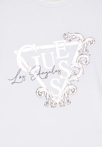 Guess JUNIOR - Potiskana majica - pure white