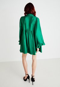 Thumbnail Image 4