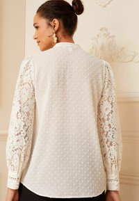 Love & Roses REGULAR FIT - Camicia - ivory white