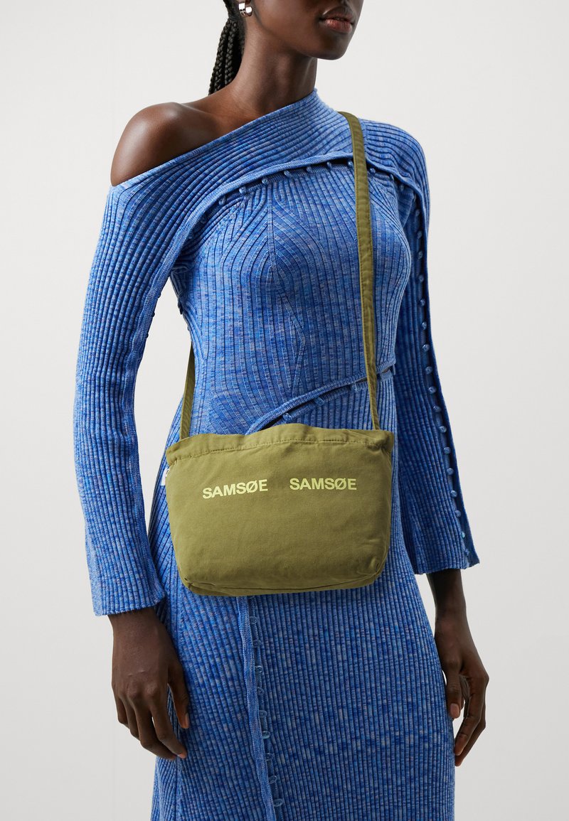 Samsøe Samsøe - SAFRINKA SHOPPER MINI - Ülerinna-kott - olive drab, Suurenda