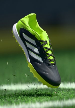 COPA PURE III LEAGUE TF - Chaussures de foot multicrampons - core black/footwear white/lucid lemon
