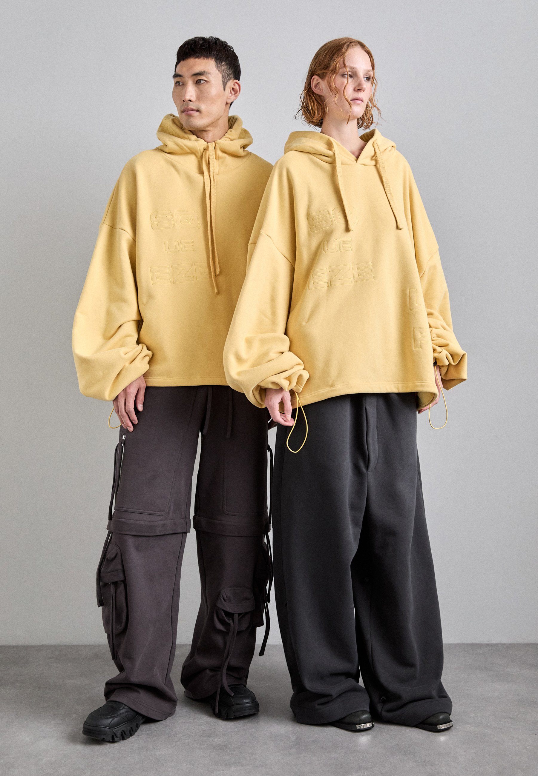 STAMM SQUEEZE HOODIE UNISEX - Sweatshirt - yellow/mustard yellow
