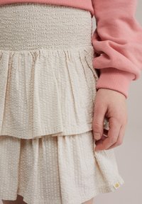 Thumbnail Image 3