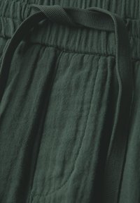 Thumbnail Image 5
