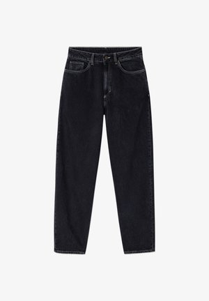 Čierne džínsové nohavice s vysokým pásom a rovnými nohavicami, s predným gombíkom, zipsom, očkami na opasok a piatimi vreckami, zobrazené na bielom pozadí.