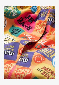 Vybráno, multi couloured