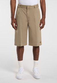 Dickies - UNIONVILLE WORK - Shorts - desert sand Thumbnail Image 1