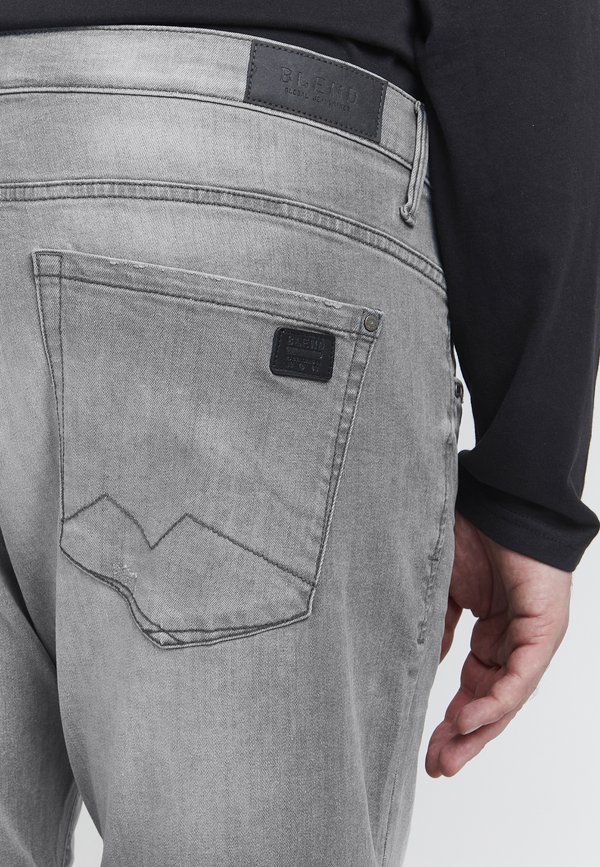 BHBGRILITSCH REGULAR FIT - Denim shorts3