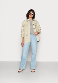 Selected Femme T-shirt estampada - kalamata