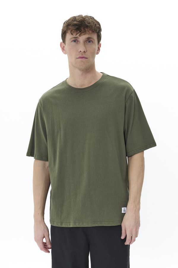 MAHUDSON - T-Shirt basic - olijf
