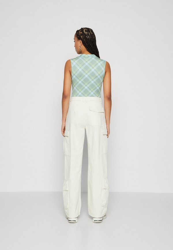 ONLRINGO WIDE CARGO - Wide Leg - ecru4