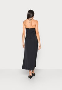Abercrombie & Fitch HALTER DRESS  - Vestido de dia - black solid