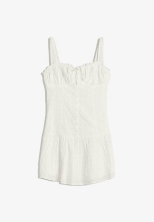 Hvid ærmeløs kjole med hulsøm, knaplukning foran, sammensnørt bryst, tætsiddende talje og udvidet kjolekant.