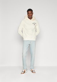 Tommy Hilfiger ARCHED VARSITY HOODY - Sportinis megztinis - calico