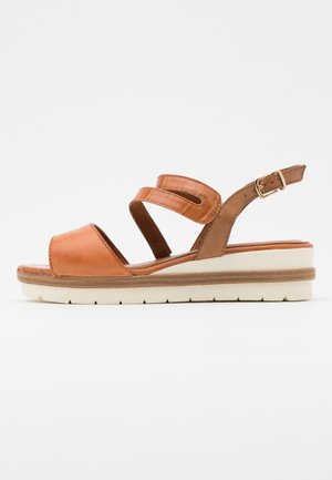 Sandales à plateforme - brown