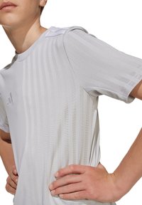 adidas Performance T-Shirt print - grauweiss