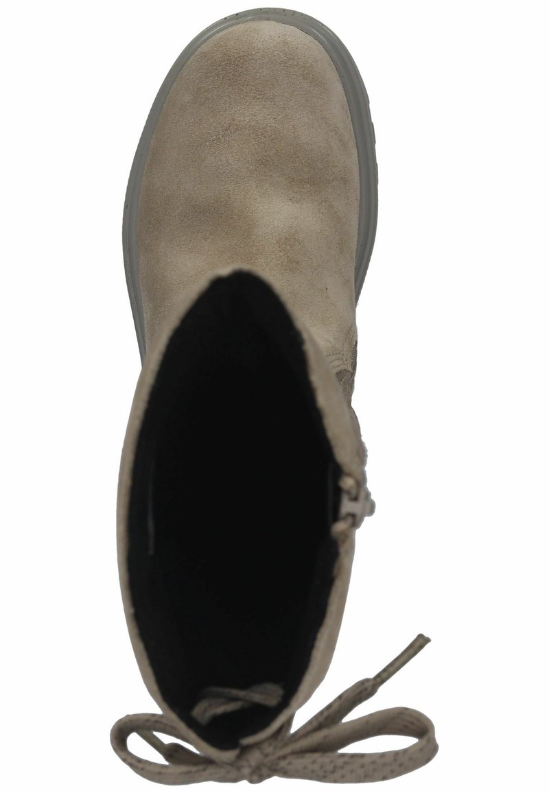Beige Wildleder-Ankle-Boot mit runder Zehenform, strukturiertem Obermaterial, grauer Sohle und Schnürung mit einer Schleifenapplikation vorne.