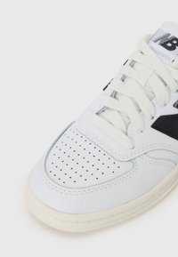New Balance 500 - Tossud - white