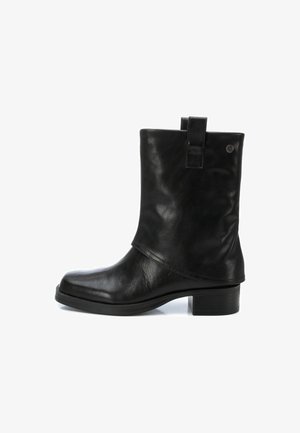 XTI Botines - black