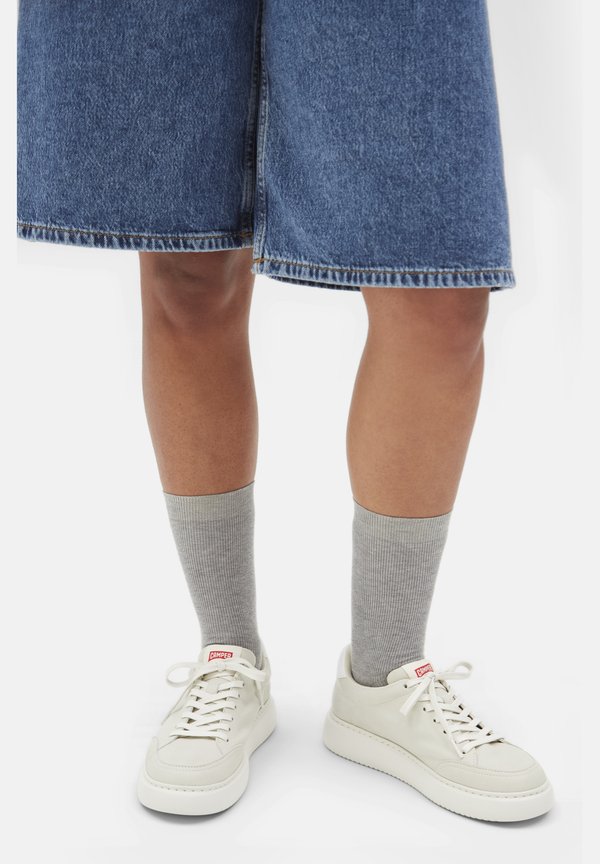 RUNNER - Trainers - weiß