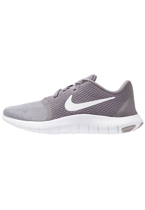 Grå Nike løbesko med hvid swoosh-logo, åndbar mesh-overdel, hvid fleksibel sål og snøresystem vist fra siden.