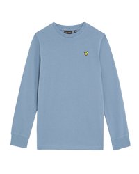 T-shirt à manches longues bleu clair en coton. Présente un col rond côtelé et un petit logo jaune sur la poitrine gauche. Texture lisse.