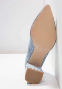 Shoe The Bear Escarpins - light blue