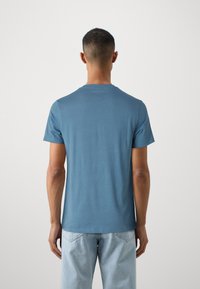 JOOP! Jeans ALPHIS - Navadna majica - pastel blue