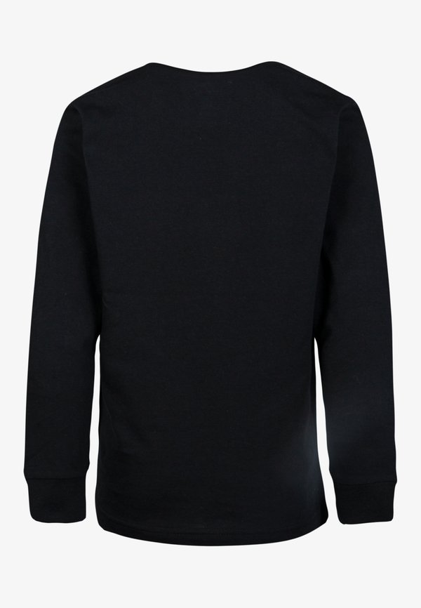 CHUCK PATCH LONG SLEEVE TEE - Long sleeved top2