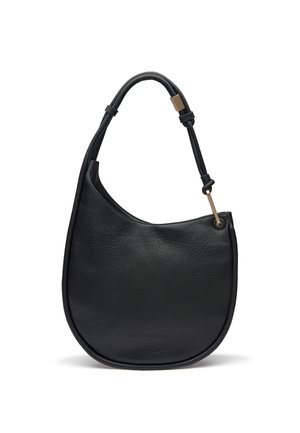 Sac à épaule en cuir noir avec une silhouette incurvée, une texture lisse et une poignée sécurisée avec un accent en métal doré.